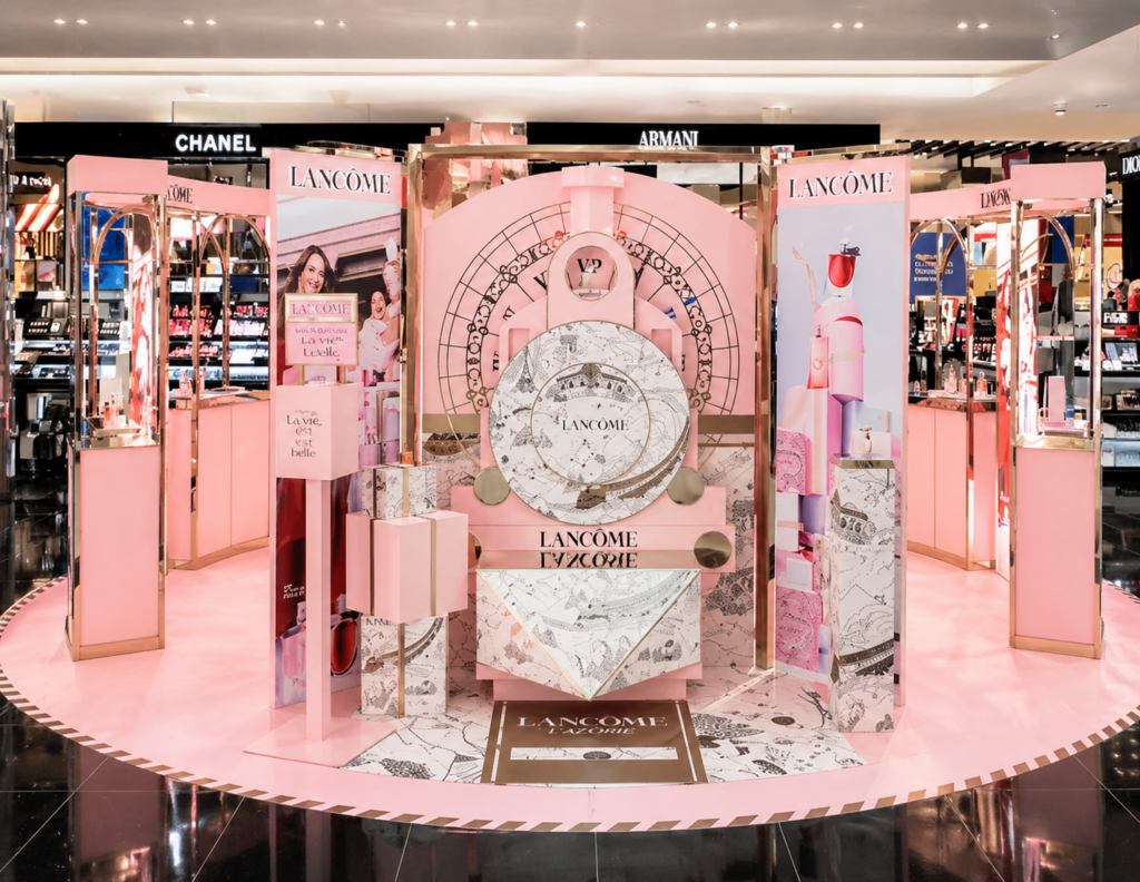 stand holiday lancome