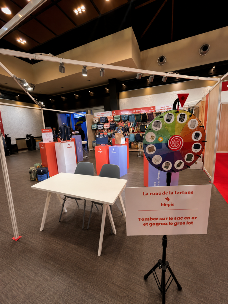 stand papet show